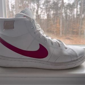 Women’s Court Royal 2 Nike High Top Size 7.5